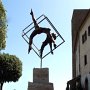 Monumento il viaggio della conoscenza 001
